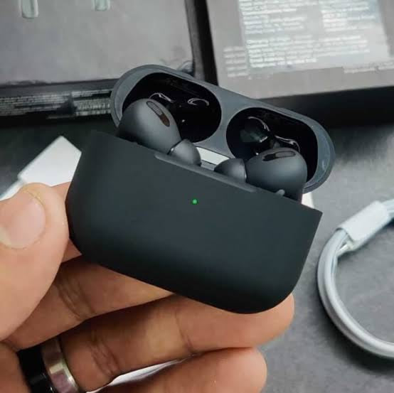 Apple AirPods Pro Diamond